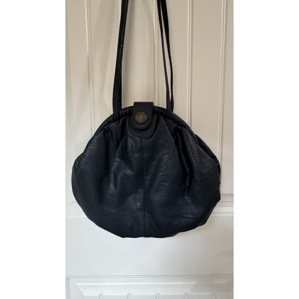 Vintage Capezio Navy Blue Kiss Lock Hinge Shoulder Leather Bag